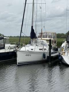 Hanse 315 Sailing yacht