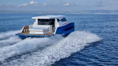 Aventura 38 SC Prestige Power catamaran
