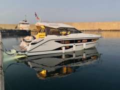Bavaria SR38 Barco cabinado