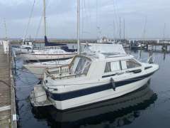 Flipper 760 Cabin cruiser