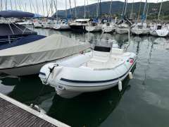 Selva 540 Bateau à moteur classique