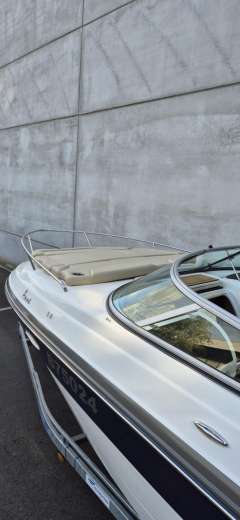 Rinker 236CC Sport boat