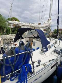 Beneteau Oceanis 350 1