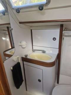 Beneteau Oceanis 350 2