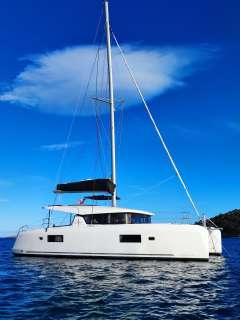 Lagoon 42