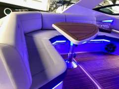 Sea Ray 320 Sundancer
