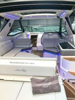Sea Ray 320 Sundancer