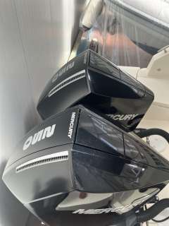 Quicksilver Active 875 sundeck
