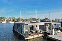 HT4 Houseboat Lelystad Ligplaats 3
