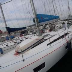 Beneteau Oceanis 51.1 Sailing yacht