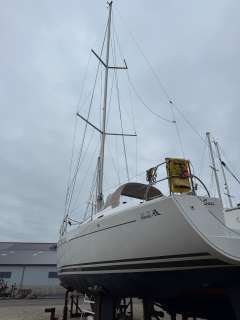 Hanse 325