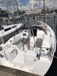 Hanse 325