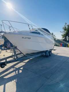 Bayliner 245 Cruiser Barco cabinado