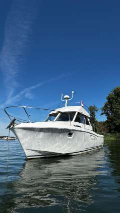 Beneteau Antares Serie 9 Motoryacht