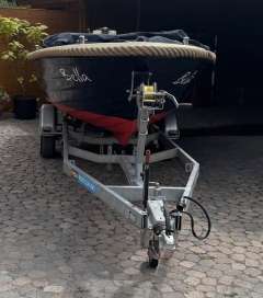 Antaris 520 met trailer