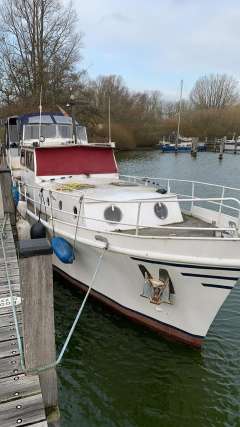 Stalboot Motoryacht