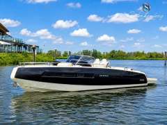 Invictus 280 GT Barco cabinado