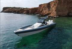 Technohull 40 Explorer Sport boat