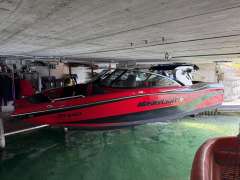 MasterCraft XT-20 Wakeboard/Wakesurf