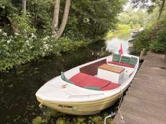 3D Tender Oude geklonken stalen sloep Sloep