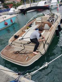 Sea Ray 240 SSE Limited Sport boat