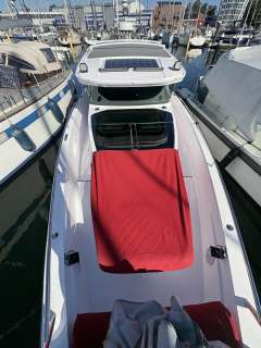 Axopar 37 XC Cross Cabin