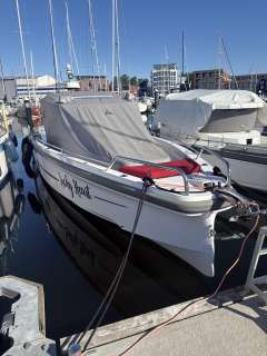 Axopar 37 XC Cross Cabin Sportboot