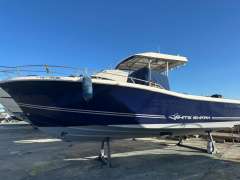 White Shark 285 Barco cabinado
