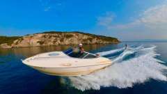 Maxum 2100 SC Sport boat