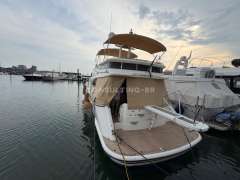 Sealine T60
