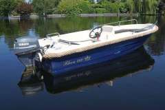 Rh&eacute;a 460 Tuckerboot