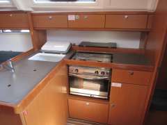 Bavaria Cruiser 37