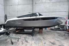 Cranchi E26 Classic Yate a motor