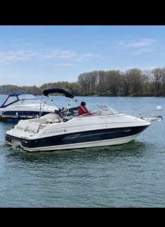 Larson Cabrio 220 Sport boat