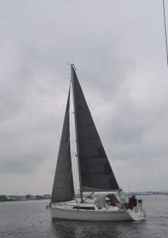 Hanse 320