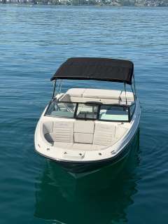 Sea Ray SPX 230 Bowrider