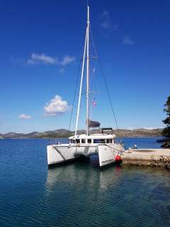 Lagoon 400