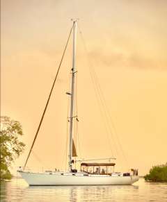 51' Doug Peterson Offshore Cruiser Bluewater yacht
