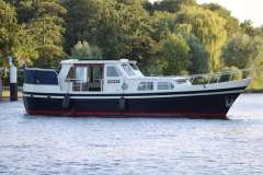 Oostvaarder 950 AK Cabin cruiser