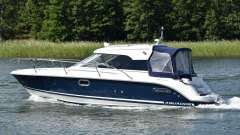 Aquador 23 HT Hyttbåt