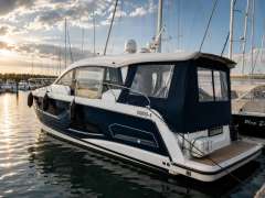 Sealine C390 Jacht motorowy