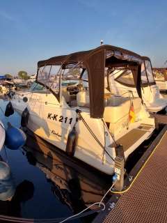 Rinker Fiesta Vee 242