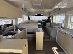 Cranchi E52F