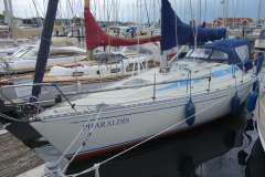 Elan 33