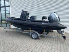 5.6 Searider Merev aljú gumicsónak (RIB)