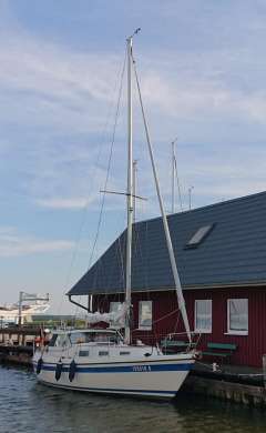 LM 28 Sailing yacht