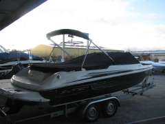 Larson 2150 LX Bowrider
