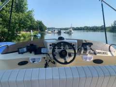 Sealine 305