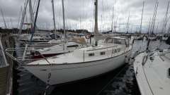 Hallberg-Rassy Rasmus 35 Cockpit central