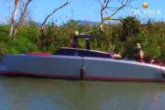 Vanquish VQ32 Bateau de sport